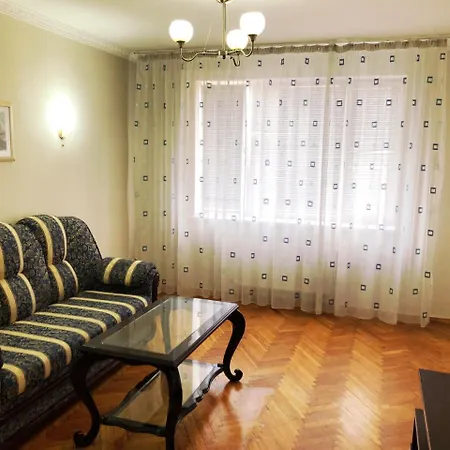 Strada Puskin 44 Апартаменты *